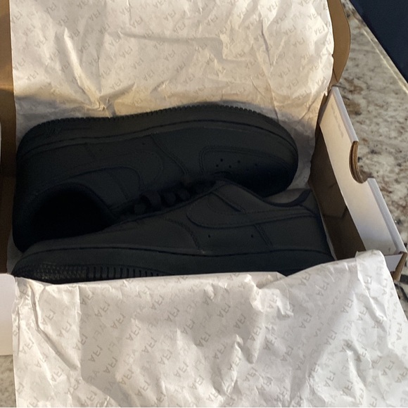 Brand new black Nike Air Force 07 runner - Picture 3 of 5